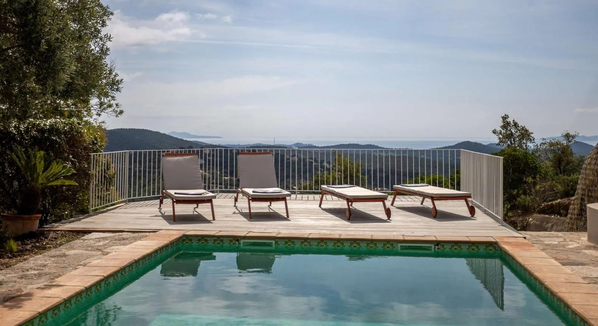 Villa Mimosa, Climatisee Avec Piscine Et Vue Mer Pour 10 Personnes A La Londe-Les-Maures 0*,